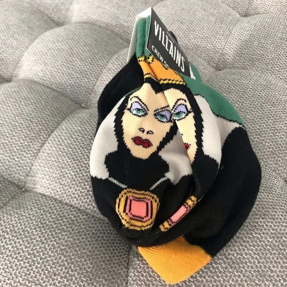 Disney Villains: Evil Queen crew socks